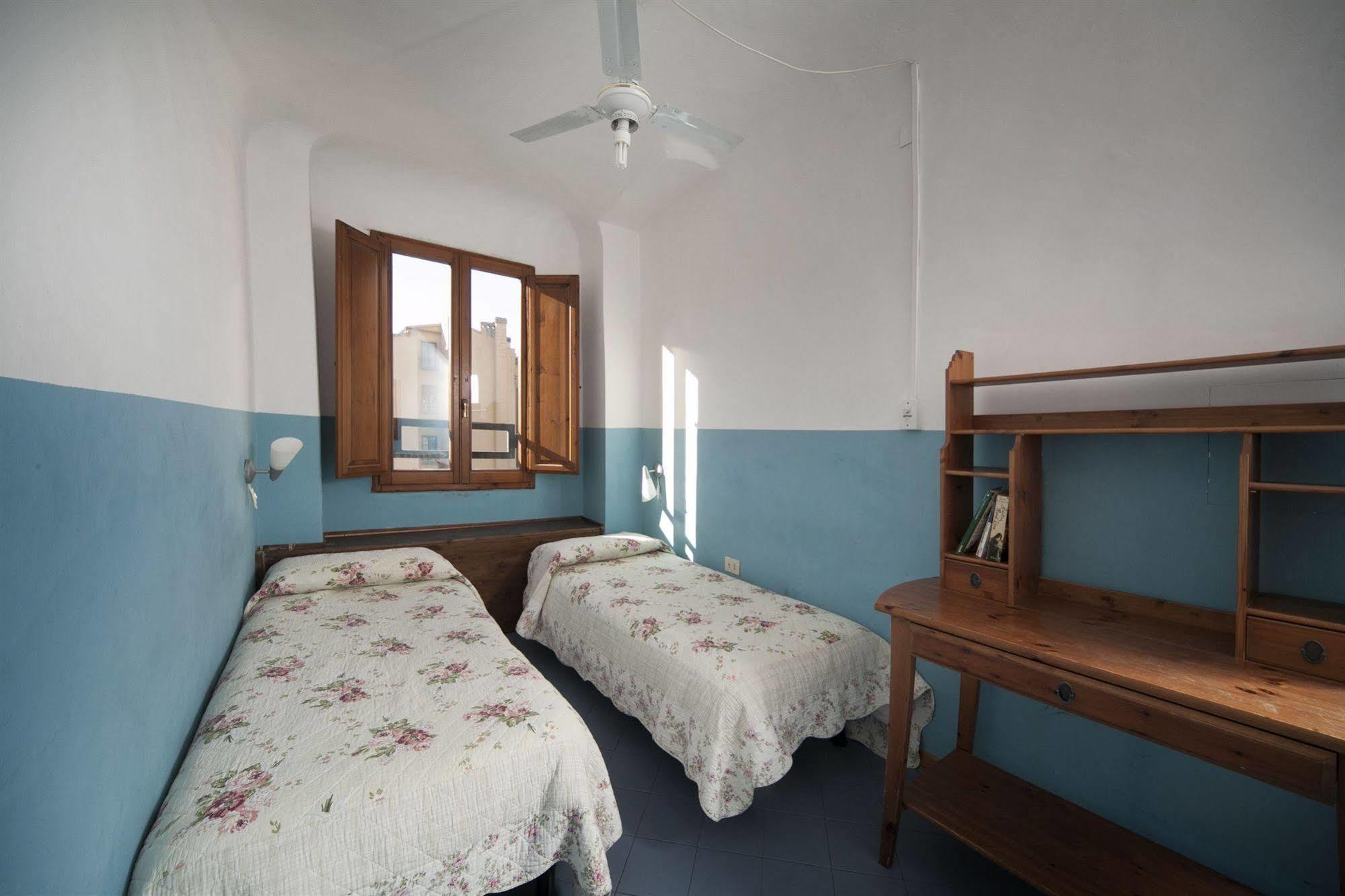 Il Ghiro Guest House ฟลอเรนซ์ ภายนอก รูปภาพ