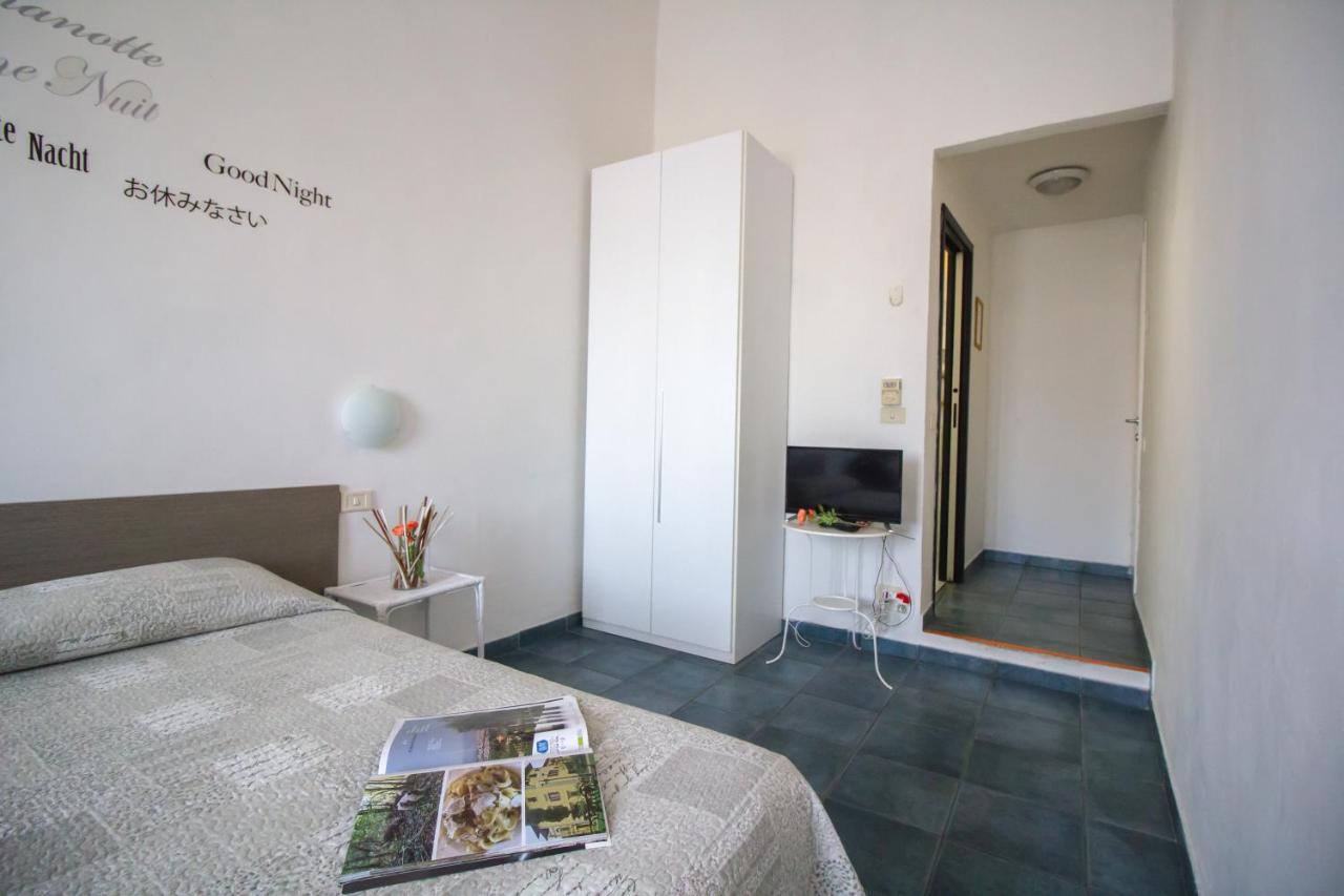 Il Ghiro Guest House ฟลอเรนซ์ ภายนอก รูปภาพ